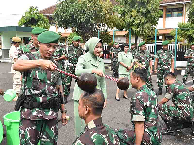Tradisi Kenaikan Pangkat dan Purna Tugas Kodim 0704 Banjarnegara