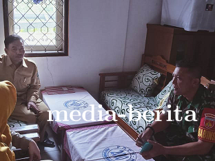 Babinsa Koramil 04 Karangkobar Terus Meningkatkan Komsos dengan Kades dan Perangkatnya