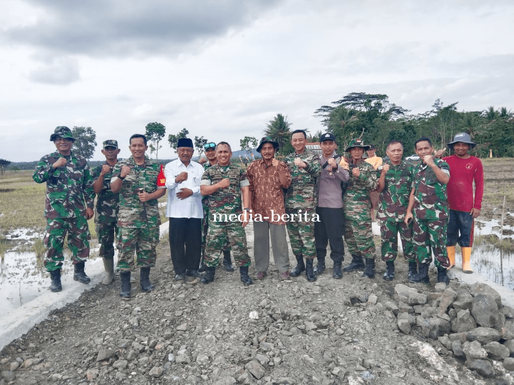 Irdam IV/Diponegoro Tinjau Pelaksanaan Program TMMD Reg Ke-115 di Desa Bulaksari