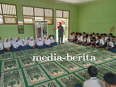 Serka Sumyani Memberikan Materi Wawasan Kebangsaan 