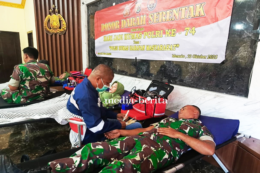 Prajurit dan Persit Kodim 1707/Merauke Donorkan Darah di Hari Jadi Humas Polri Ke-74