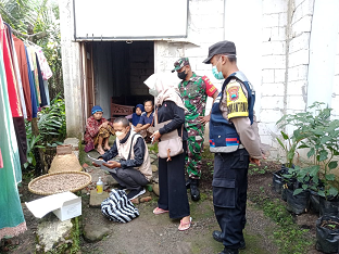 Putus Rantai Penularan COVID-19 Babinsa Laksanakan Tracing