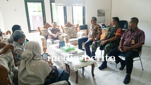 Babinsa Rapat Rembug dan Evaluasi Balita  Stunting