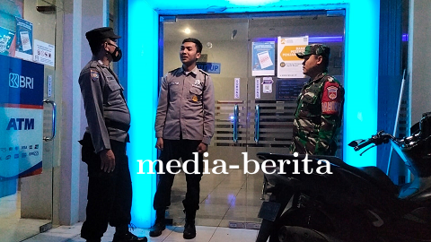 Sinergitas TNI-Polri Patroli Malam Untuk memberikan rasa aman kepada masyarakat