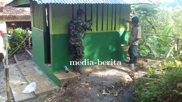 Babinsa Jajaran Kodim 0704 Melaksanakan TMMD