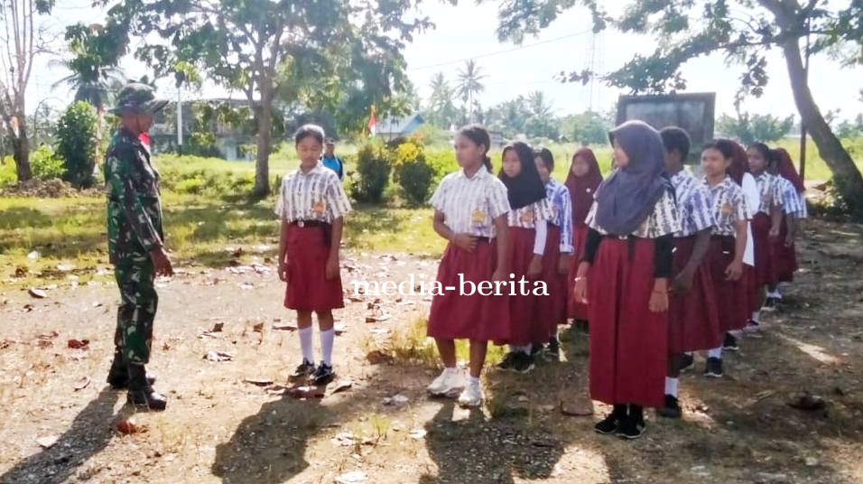 Semarak Kemerdekaan: Satgas Pamtas RI–PNG Kodim Jayapura Latih 60 Siswa SD Hadapi Lomba Gerak Jalan