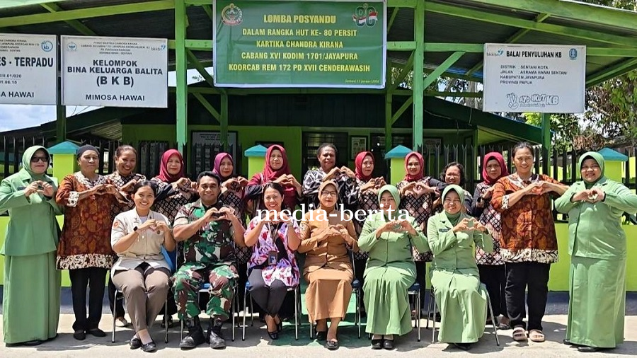 Ketua Persit KCK Cabang XVI Kodim 1701/Jayapura Sambut Tim Penilai Posyandu