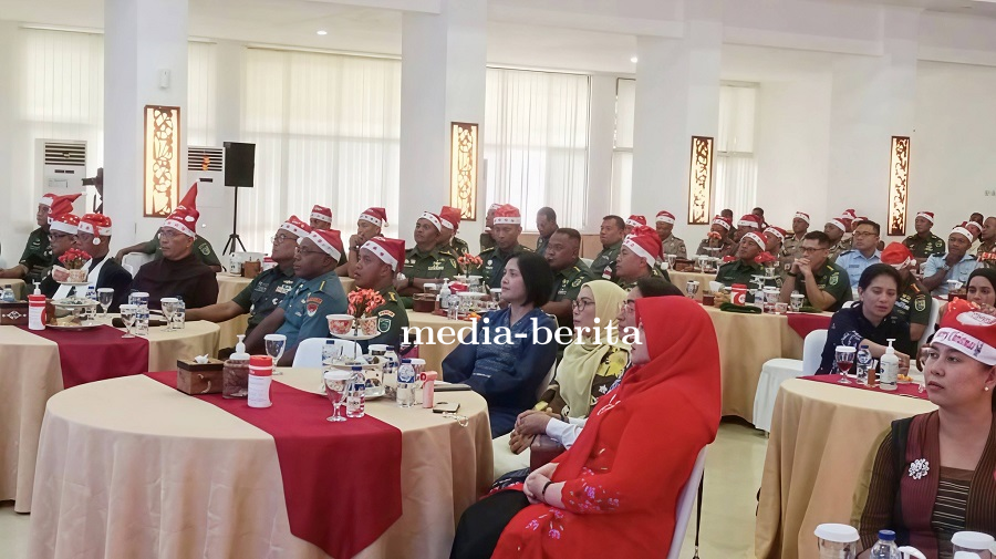 Kasdim 1701/Jayapura Hadiri Perayaan Natal TNI AD Bersama Kasad Melalui Vicon