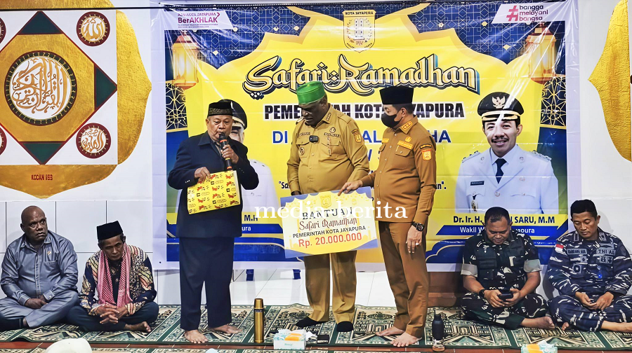 Kompak di Bulan Suci, Wali Kota dan Dandim Jayapura Buka Puasa Bareng Warga Perbatasan