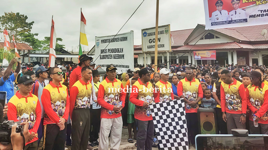 Danramil Arso Dampingi Bupati Keerom Launching HUT ke-23 di Arso II