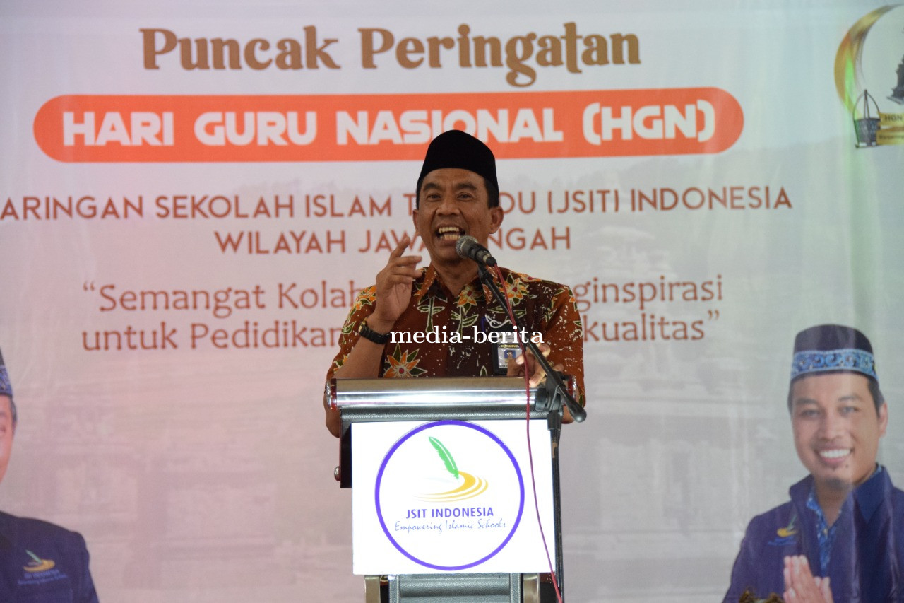 Puncak peringatan Hari Guru Nasional (HGN) 2022 JSIT, Di Golden Room  Hotel Surya Yudha Banjarnegara