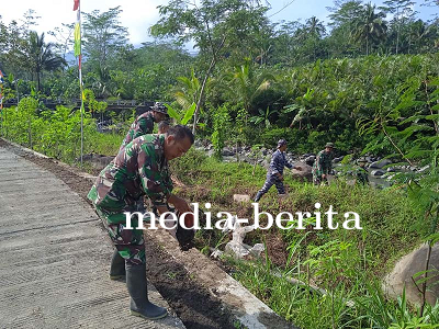 Pembereman Rabat Beton di Sijenggung