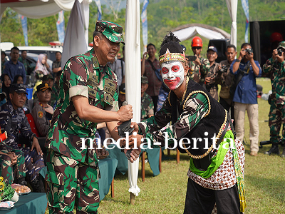 TMMD Reguler ke-120 Resmi Ditutup Penyerahan Pusaka Meriahkan Acara