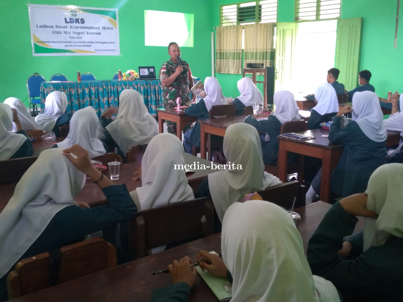 Meningkatkan Karakter Kepemimpinan Babinsa Skanto Berikan Materi Wawasan Kebangsaan dan LDK kepada O