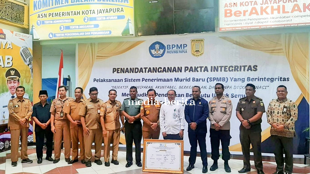 Kasdim Jayapura Apresiasi Penandatanganan Pakta Integritas SPMB Antara Pemkot Jayapura Dengan BPMP P