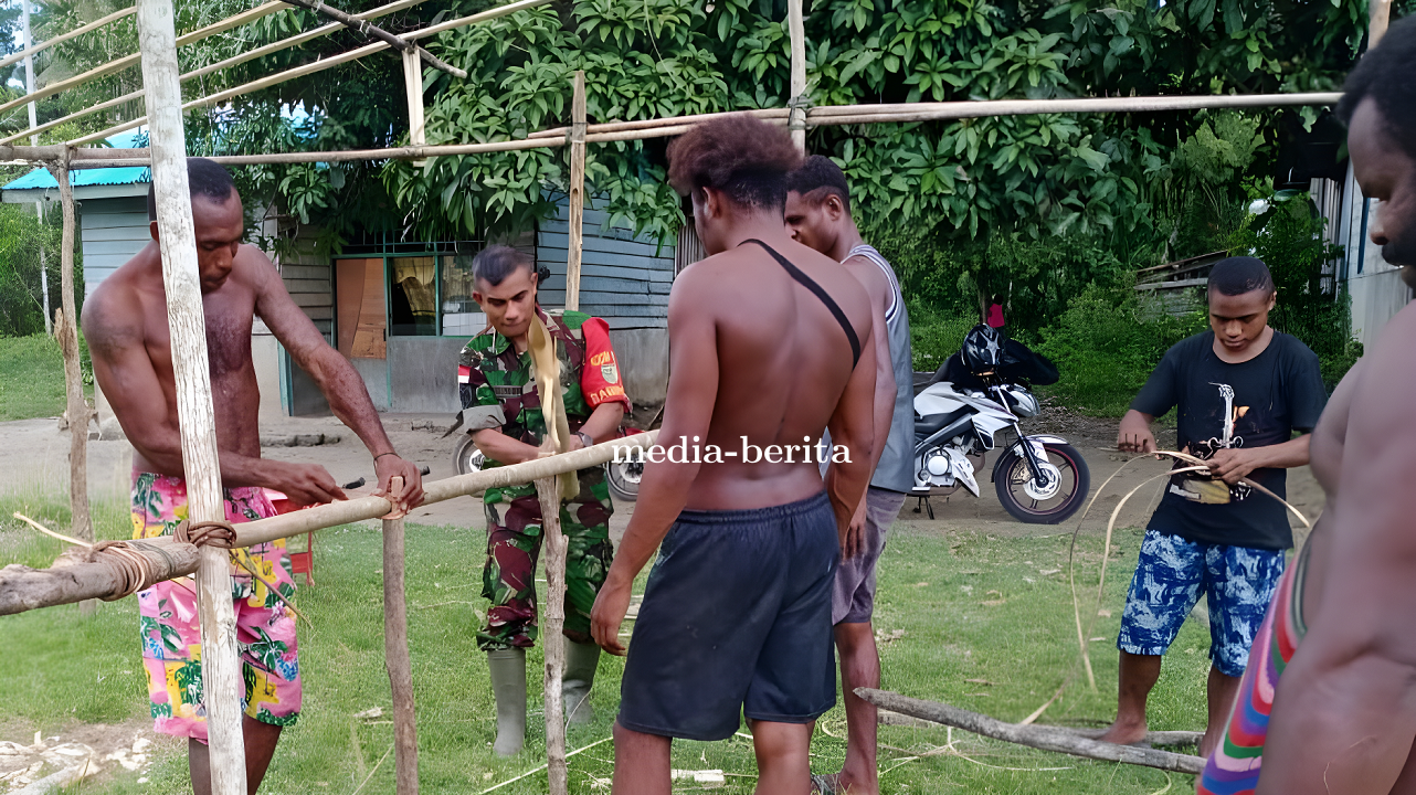 Wujudkan Kebersamaan Babinsa Gotong Royong Bersama Warga Binaan
