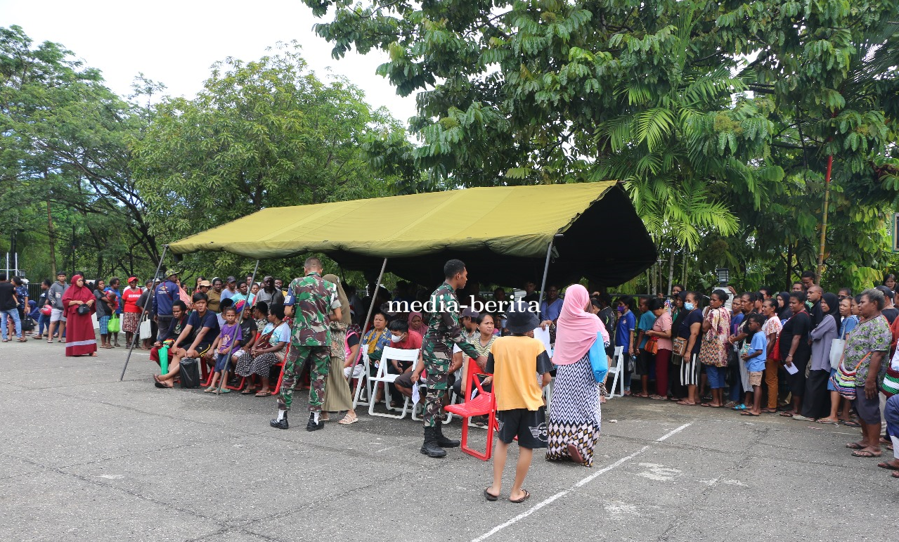 Pastikan Aman dan Tepat Sasaran, Kodim Jayapura Salurkan Bansos PKH Tahap I