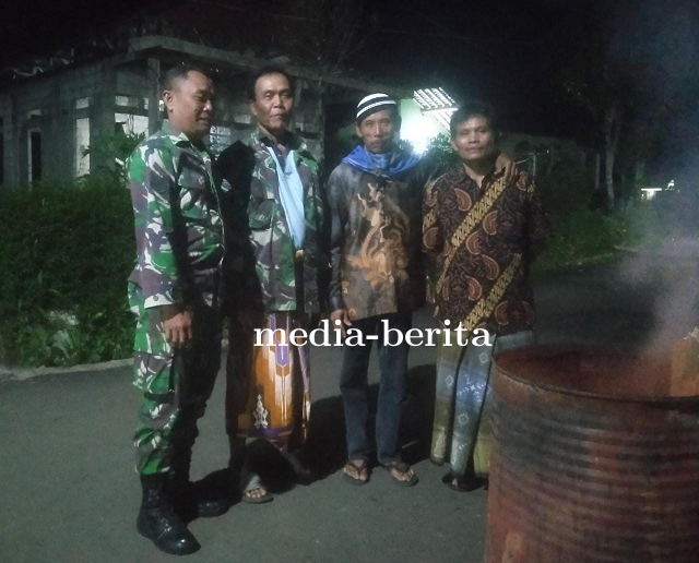 Ciptakan Wilayah Yang Kondusif  Babinsa Kodim Tegal Laksanakan Komsos 