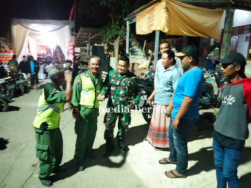 Cipta Kondisi Pasca Pilkades, Babinsa Koramil Suradadi Kodim 0712 Tegal lakukan patroli dan silahtur