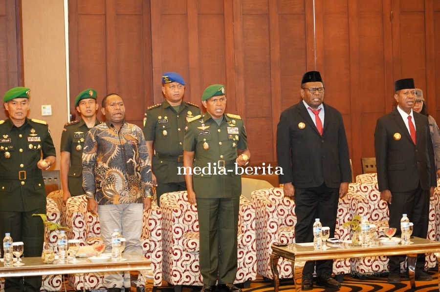 Pangdam XXIV/MT Hadiri Pelantikan Anggota MRP Papua Selatan PAW, Tegaskan Pentingnya Stabilitas dan