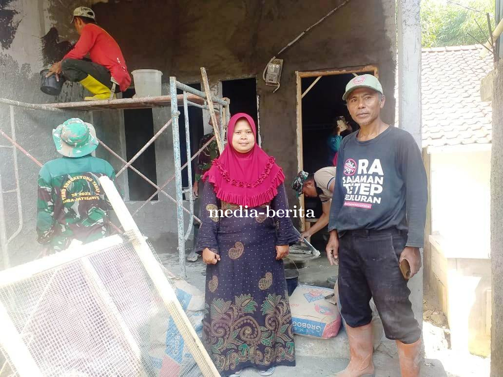 Gubuk Sanah Rosianah Kini Permanen