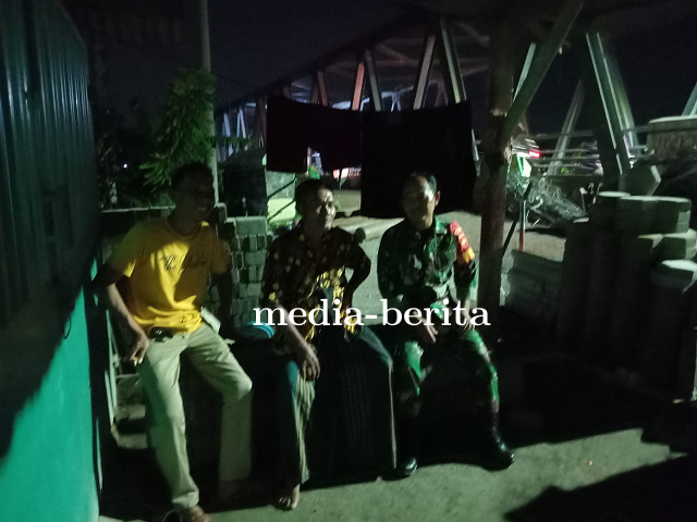 Mempererat Tali Silaturahmi dan Kerja sama yang baik, Babinsa Kaligayam melaksanakan Komsos