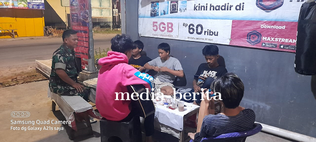 Patroli Wilayah, Babinsa Koramil Pangkah Sambangi Pemuda