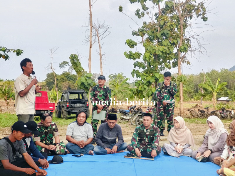 Bersama Warga Dukuh Karangsari, Dandim 0712 Tegal Syukuran Jembatan Gantung Merah Putih Siraong