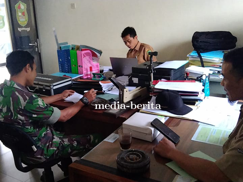 Babinsa Laksanakan Puldata Ter Di Kantor Desa Sirongge 