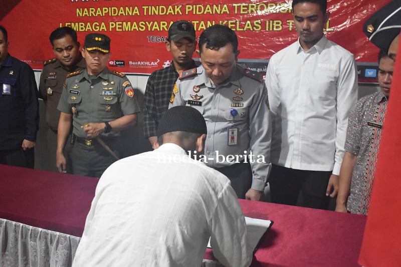 Dandim Tegal Saksikan Eks Napiter Menyatakan Ikrar Setia NKRI