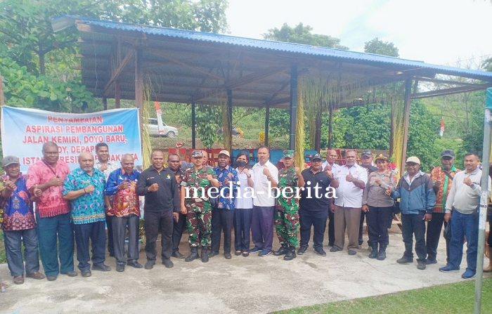 Danramil Sentani Wakili Dandim Hadiri Rapat Koordinasi Pembangunan Jalan Dan Jembatan