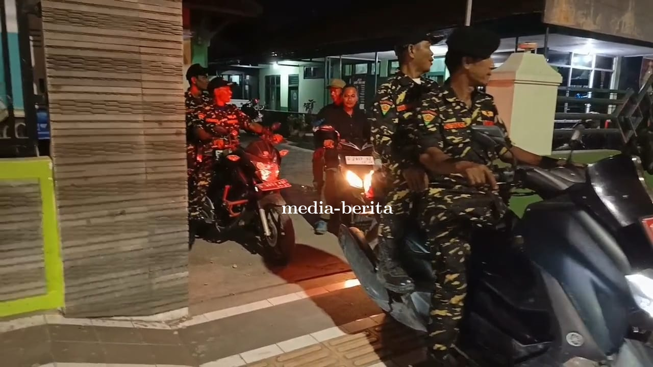 Patroli Mandiri Gabungan Kodim 0712 Tegal dan Ormas Banser Wujudkan Kondusifitas Wilayah Dukuhturi