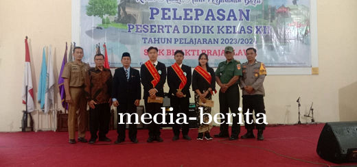 Danramil Slawi Hadiri Wisuda Siswa Kelas XII SMK Bhakti Praja Slawi