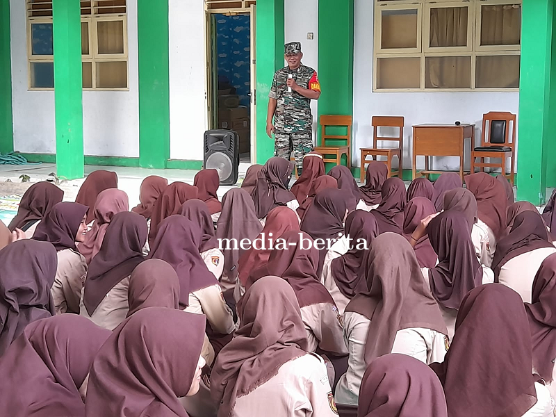 Danramil 08 Talang Berikan Wawasan Kebangsaan Kepada Pelajar SMK NU Talang