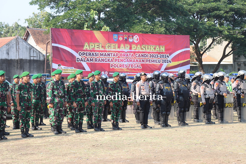 Dandim Tegal Ikuti Apel Gelar Pasukan Operasi Mantap Candi Tahun 2023 - 2024 Di Wilayah Kabupaten Te