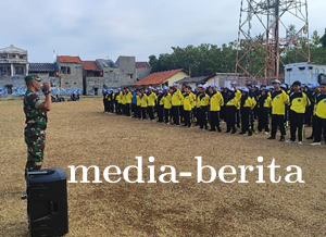 Anggota Koramil Margasari Berikan Latihan Dasar Kepemimpinan Siswa SMK Bhakti Praja