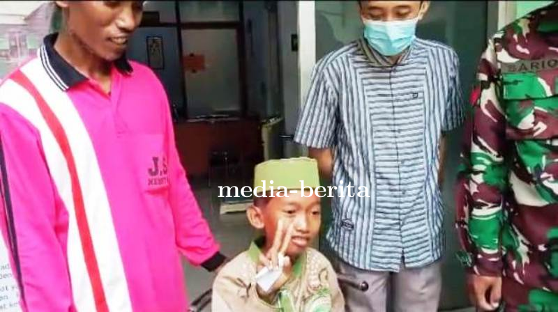 Alfin Dapat Bantuan Khitan Gratis Dari TNI Brebes