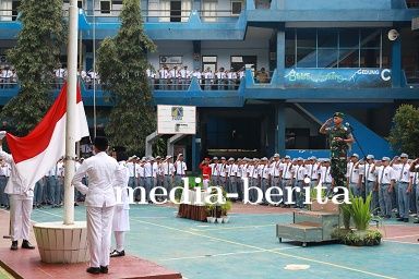 Komandan Kodim sebagai Irup Upacara Bendera di SMK Panca Bhakti Banjarnegara
