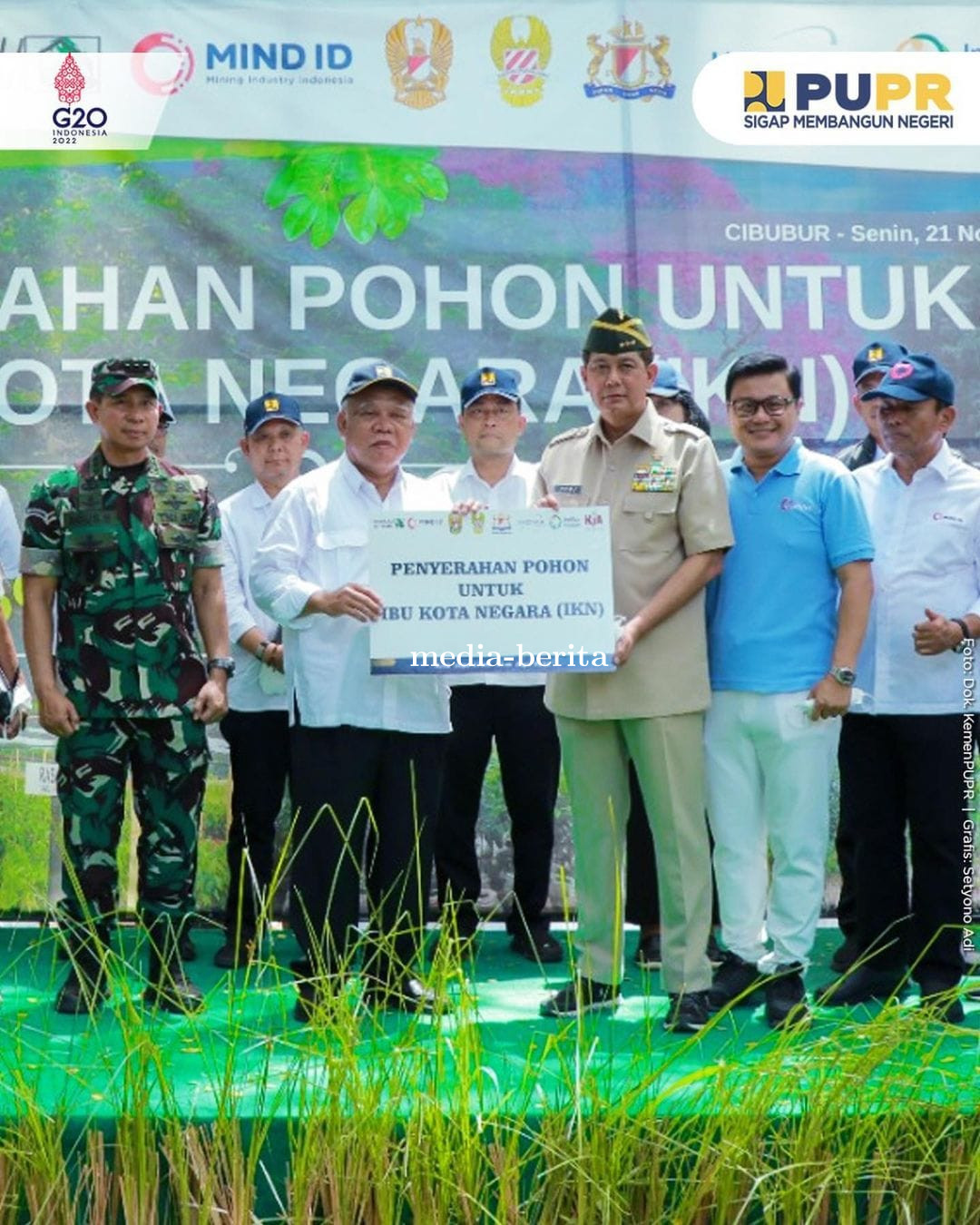 Menteri Basuki Apresiasi Penyerahan Bibit Tanaman Untuk IKN Dari Purnawirawan TNI AD.