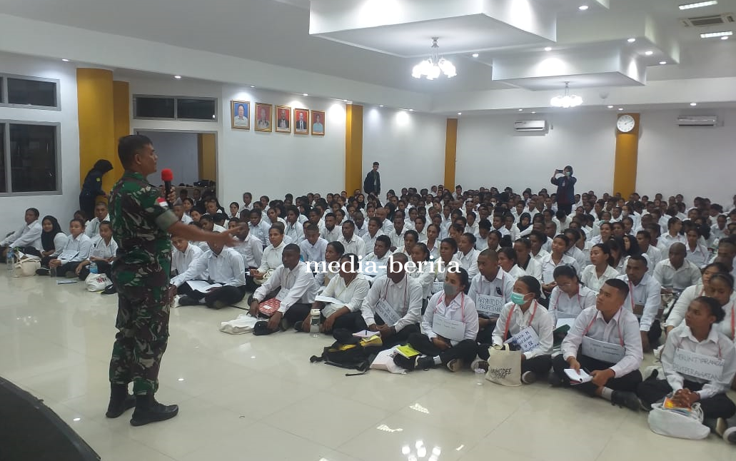 Penguatan Wasbang Generasi Z, Kasdim Jayapura : Waspada Dampak Negatif Dunia Digital 