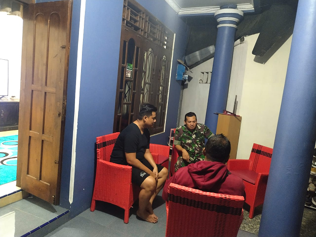 Babinsa Koramil Talang Sambangi Tokoh Masyarakat