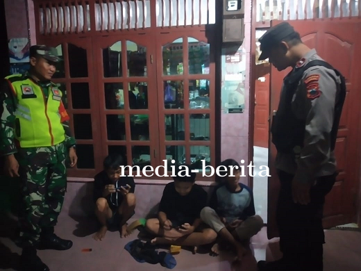 Upaya Pencegahan Tindak Kriminalitas, Babinsa Kodim 0712 Tegal Melaksanakan Patroli Wilayah